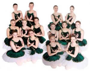 Joanna Mardon School of Dance Exeter Grade 7 and 8 Ballet students